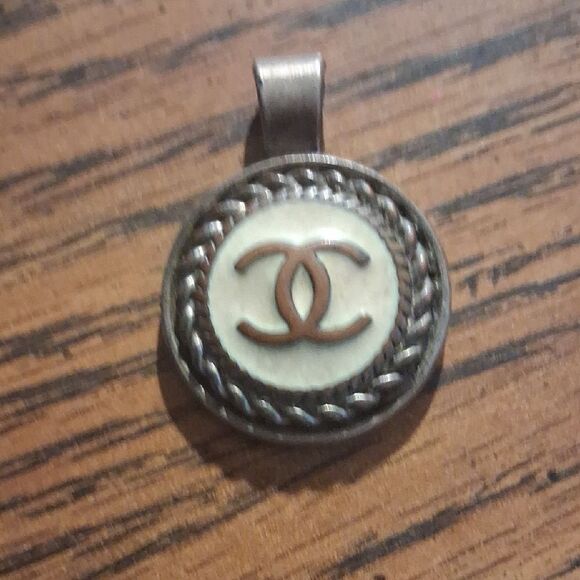 Silver Pendant Upcycled From Authentic Button - Picture 1 of 2